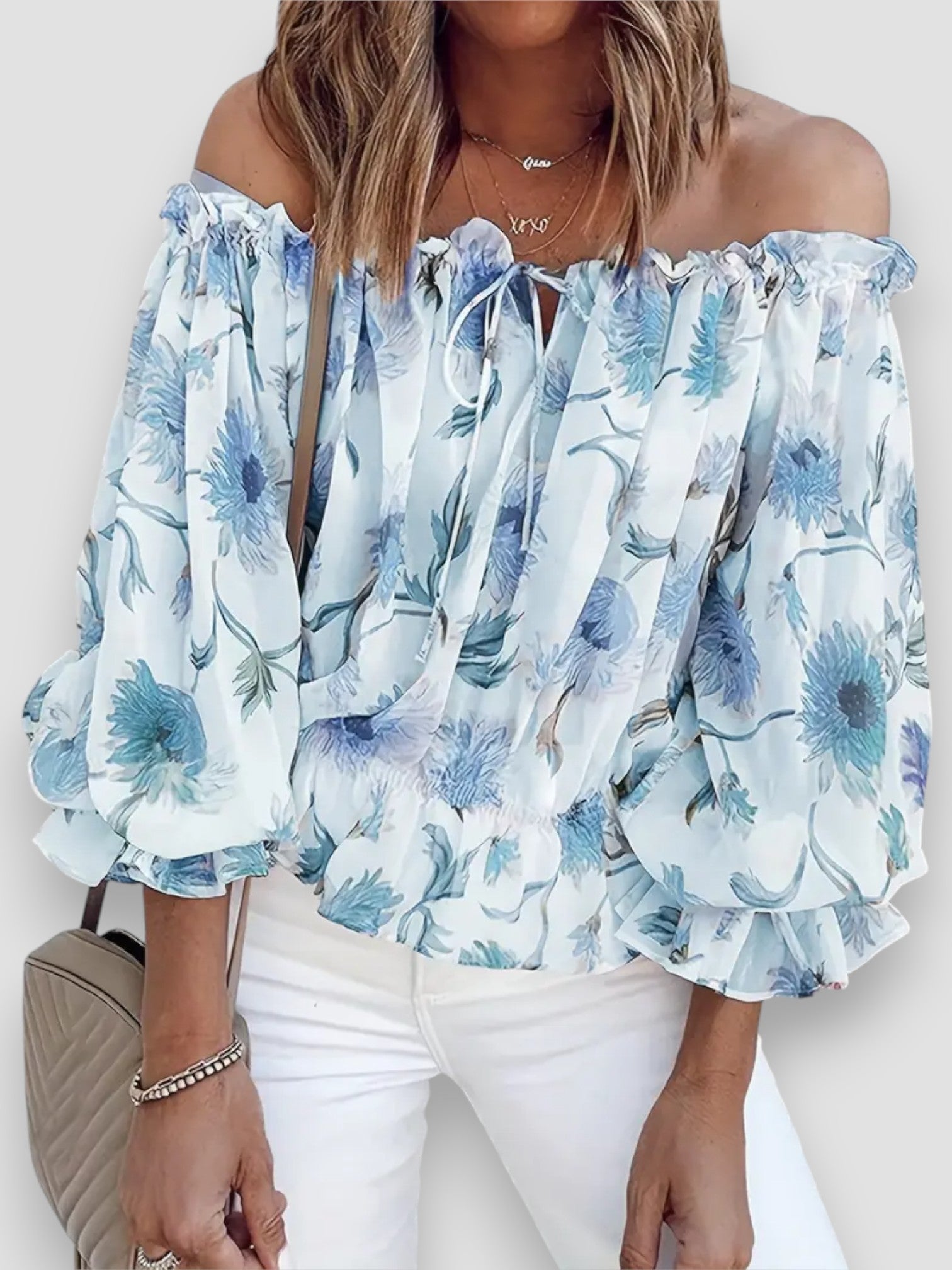 Camila – Blusa in Chiffon con Spalle Scoperte e Motivo Floreale